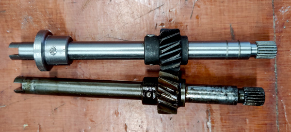 As oliepomp/ontsteking Fiat 850 met motor A112