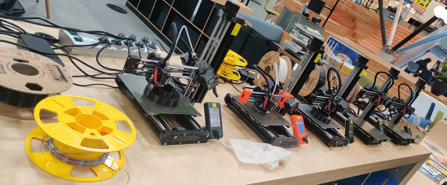 Het ontwerp voor de behuizing van de toerenteller voor het OT 1000 dashboard