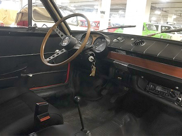 850 coupe FWD interieur