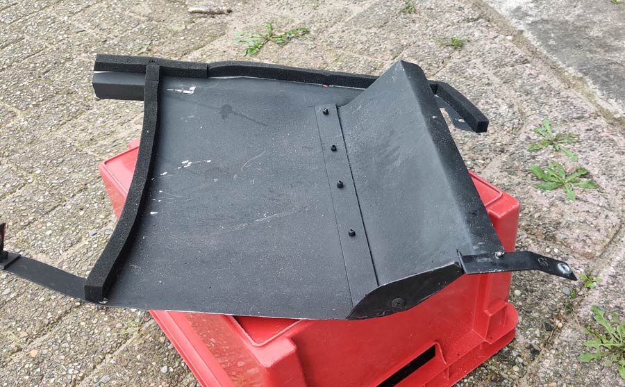 Fiat 850 paneel motorruimte rechts