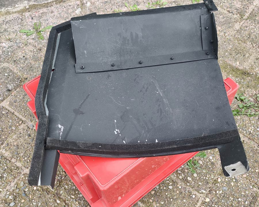 Fiat 850 paneel motorruimte rechts