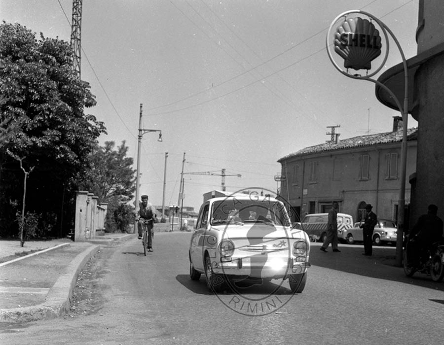 Introductie van de Fiat 850 bij de gebroeders Sartini in Rimini