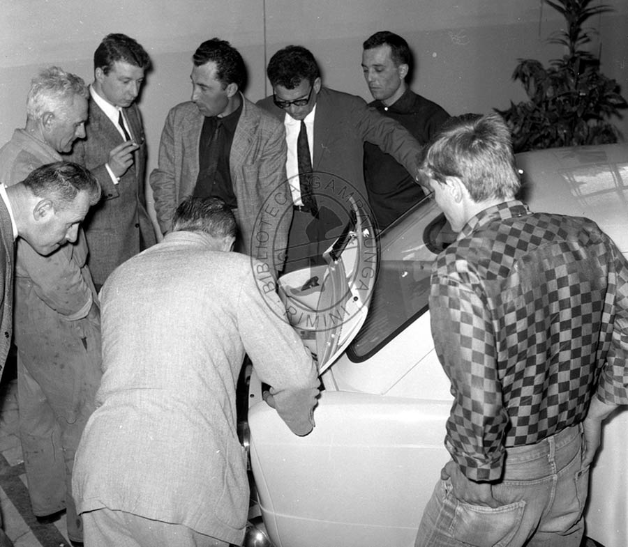 Introductie van de Fiat 850 bij de gebroeders Sartini in Rimini