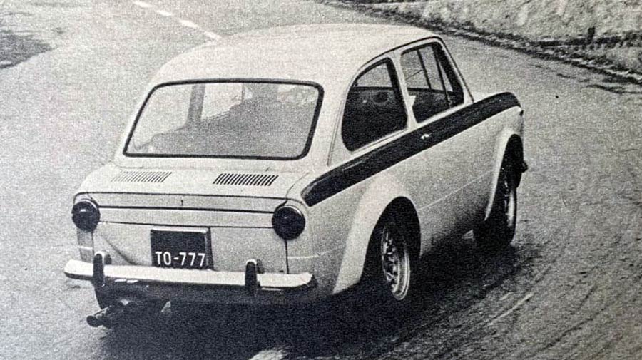 Abarth OT1600 achter straat