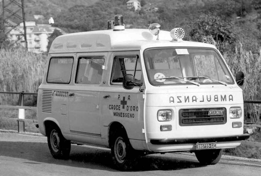 Fiat 900T ambulance