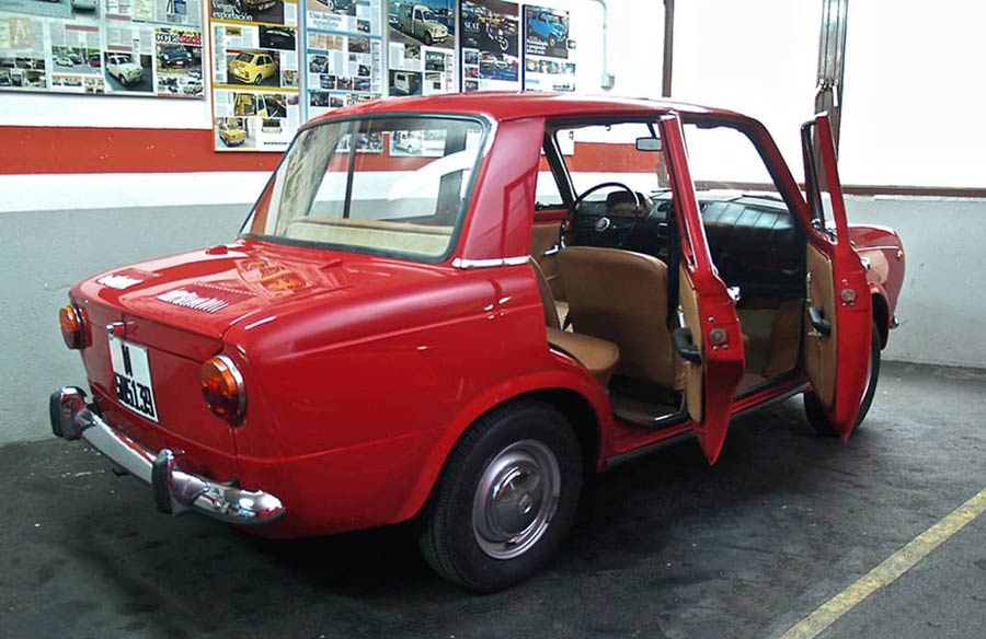Seat 850 geassembleerd door Marsa