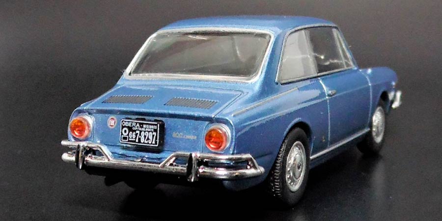 Fiat 850 Vignale op schaal 1;43